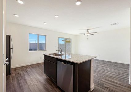 New construction Single-Family house 972 Feliz Street, Florence, AZ 85132 - photo 6 6
