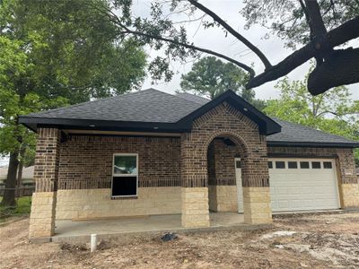 New construction Single-Family house 8105 Tavenor Lane, Houston, TX 77075 - photo 3 3