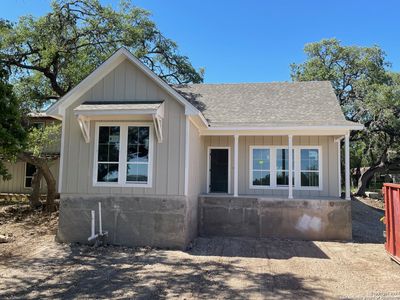 New construction Single-Family house 1095 Diamondhead Dr., Canyon Lake, TX 78133 - photo 5 5