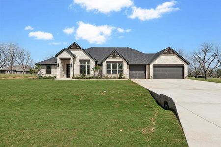 New construction Single-Family house 1129 Tremont Lane, Granbury, TX 76049 - photo 0