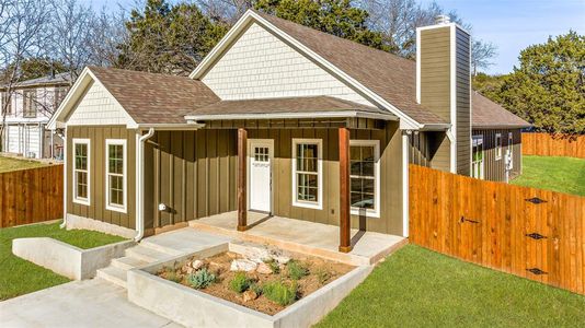 New construction Single-Family house 1008 Indian Drive, Granbury, TX 76048 - photo 0