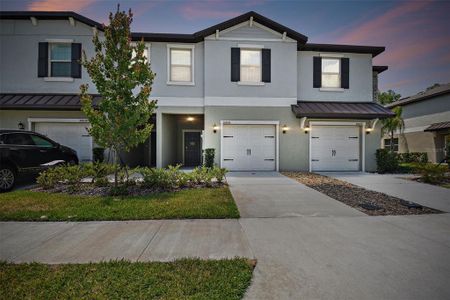New construction Townhouse house 30826 Veridian Way, Wesley Chapel, FL 33543 - photo 0