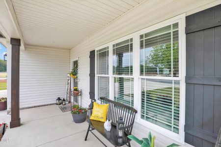 New construction Single-Family house 101 Pecan Valley Way, Four Oaks, NC 27524 - photo 3 3