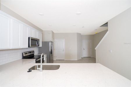 New construction Townhouse house 2742 Fetching Trail, Davenport, FL 33896 - photo 6 6