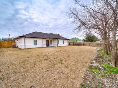 New construction Single-Family house 317 Lakeview, Alvarado, TX 76009 - photo 21 21