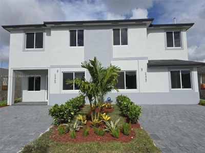 New construction Townhouse house 22515 S 125 Ave, Unit A, Miami, FL 33170 - photo 4 4