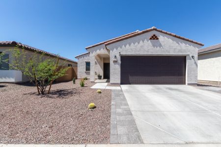 New construction Single-Family house 2762 E Fossil Ridge Road, Phoenix, AZ 85050 - photo 0