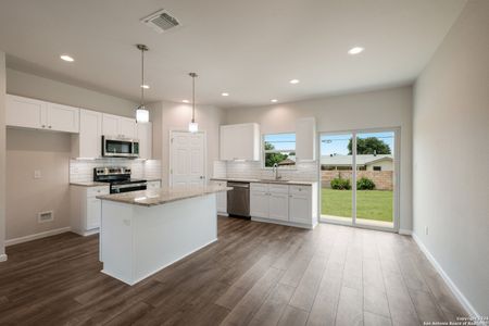 New construction Single-Family house 7419 Buckskin, San Antonio, TX 78227 - photo 4 4