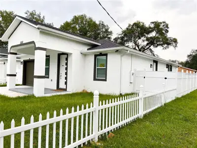 New construction Single-Family house 8201 N 17Th Street, Tampa, FL 33604 - photo 4 4