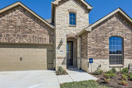 New construction Single-Family house 907 Sunbrook Drive, Mansfield, TX 76063 Plan 1529- photo 3 3
