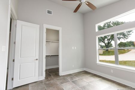 New construction Single-Family house 1218 High Point Ln, Spring Branch, TX 78070 - photo 17 17