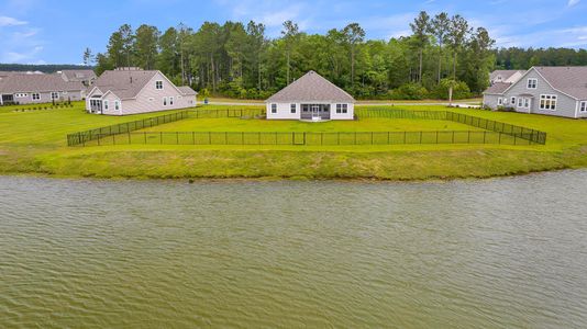 New construction Single-Family house 425 Canal Crossing Way, Huger, SC 29450 - photo 39 39
