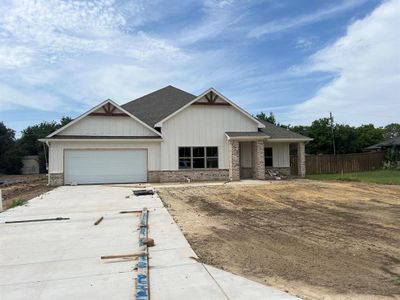 New construction Single-Family house 310 E Lloyd Street, Krum, TX 76249 - photo 0 0