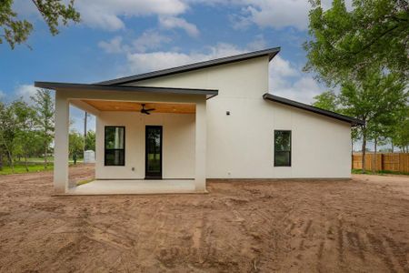 New construction Single-Family house 116 Cielo Vista Dr, Elgin, TX 78621 - photo 33 33