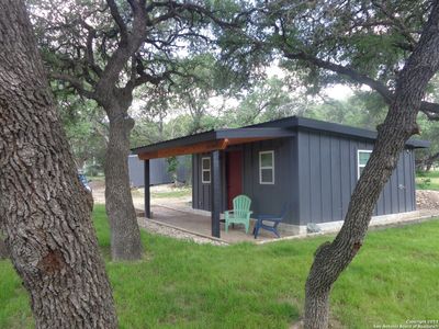 New construction Single-Family house 1009 Edgewater Falls, Canyon Lake, TX 78133 - photo 5 5