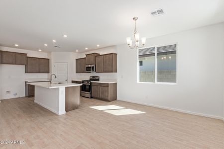 New construction Single-Family house 25220 N 131St Drive, Peoria, AZ 85383 4411- photo 7 7
