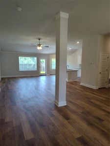 OPEN CONCEPT WITH HIGH CEILINGS, FOYER AND SPACIOUS FAMILY ROOM