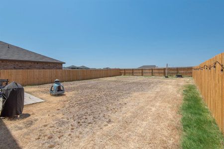 New construction Single-Family house 1238 Benwick Drive, Van Alstyne, TX 75495 - photo 24