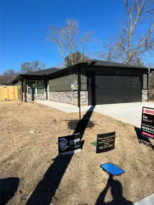 New construction Single-Family house 410 S 2Nd Street, Bonham, TX 75418 - photo 1 1