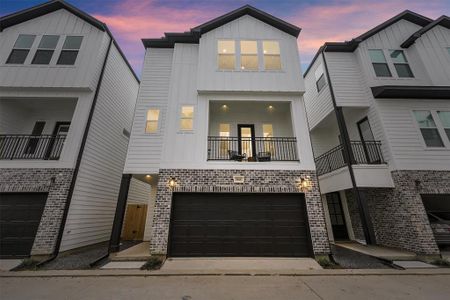 New construction Single-Family house 714 W Donovan Street, Unit C, Houston, TX 77091 - photo 0