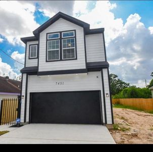 New construction Single-Family house 7431 Hezekiah Lane, Houston, TX 77088 - photo 0