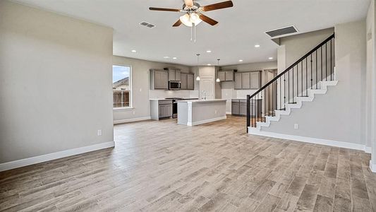 New construction Single-Family house 1220 Southwark Drive, Fort Worth, TX 76247 REDROCK- photo 13 13