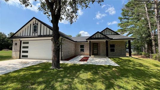 New construction Single-Family house 106 Ford Circle, Gun Barrel City, TX 75156 - photo 0 0