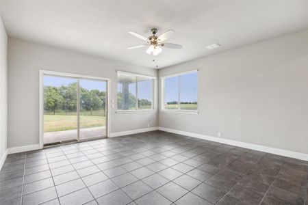 New construction Single-Family house 901 Amberwood Drive, Godley, TX 76044 - photo 9 9