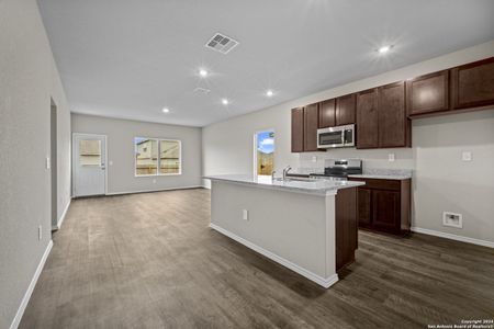 New construction Single-Family house 1228 Whitneyway Ln, New Braunfels, TX 78130 RC Ridgeland- photo 5 5