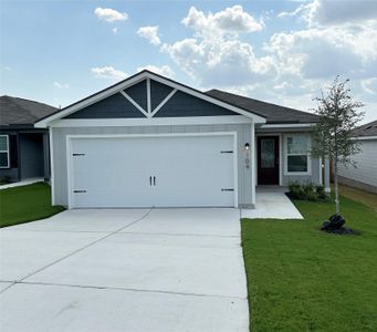 New construction Single-Family house 109 Morrison Dr, Jarrell, TX 76537 - photo 0