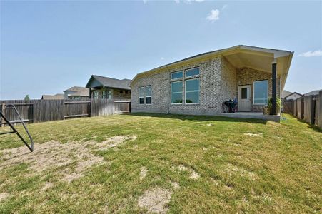 New construction Single-Family house 380 Cherrystone Loop, Buda, TX 78610 - photo 26 26