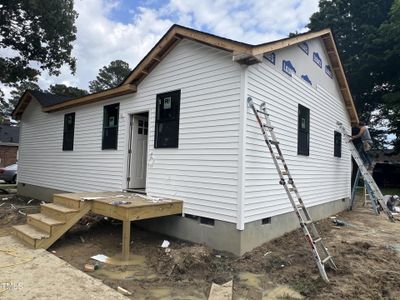 New construction Single-Family house 811 Second Avenue, Smithfield, NC 27577 - photo 5 5