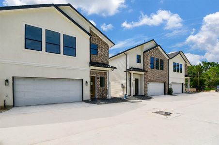 Discover a new community just north of Oak Forest, featuring two elevations with true front door entries.