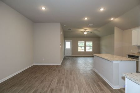 New construction Single-Family house 5518 Coral Valley, San Antonio, TX 78242 - photo 7 7