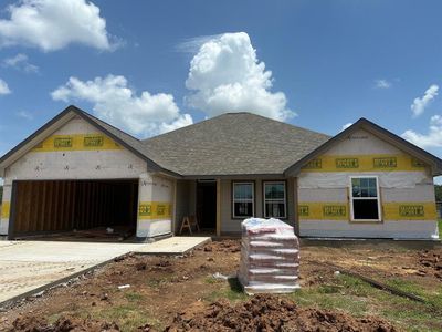 New construction Single-Family house 518 Yorktown Avenue, Clute, TX 77531 - photo 0