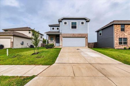 New construction Single-Family house 2424 Marty Way, Seguin, TX 78155 - photo 1 1