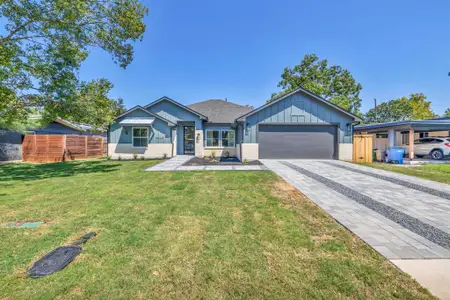 New construction Single-Family house 8209 Polar Dr, Austin, TX 78757 - photo 0