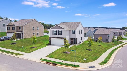 New construction Single-Family house 1184 Larkspur Lane, Dallas, NC 28034 - photo 1 1