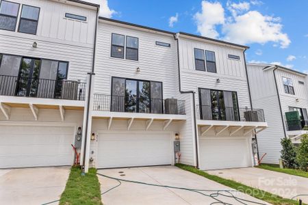 New construction Townhouse house 616 District Court, Unit 6, Fort Mill, SC 29708 Landon- photo 31 31