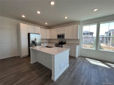 New construction Townhouse house 2001 S Gold Bug Way, Aurora, CO 80018 305- photo 15 15