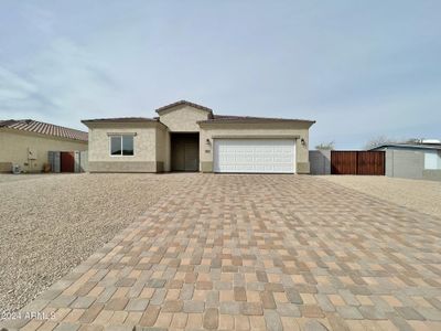 New construction Single-Family house 14386 S Diablo Road, Arizona City, AZ 85123 - photo 0