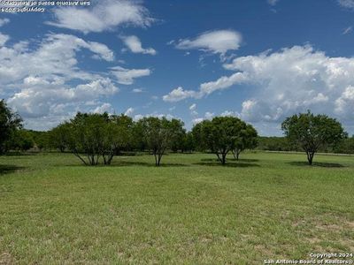 New construction Single-Family house 1110 Atascosa County Road 101, Floresville, TX 78114 - photo 35 35