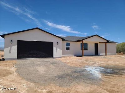 New construction Single-Family house 57812 W Fulcar Road, Maricopa, AZ 85139 - photo 2 2