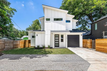 New construction Single-Family house 2609 Willow St, Unit 2, Austin, TX 78702 - photo 0