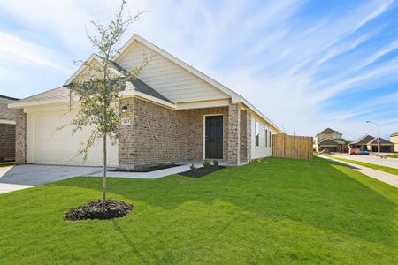 New construction Single-Family house 423 Sussex Drive, Everman, TX 76140 The Pinewood- photo