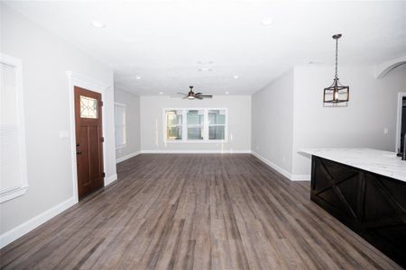 New construction Single-Family house 1127 E Cannon Street, Fort Worth, TX 76104 - photo
