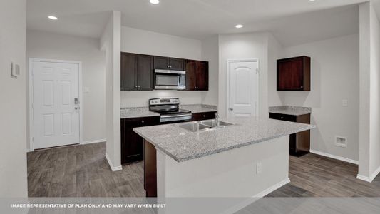 New construction Single-Family house 104 Heatherwood Terrace, Marble Falls, TX 78654 - photo 17 17