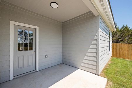 New construction Single-Family house 5710 Barkridge Drive, Granbury, TX 76048 - photo 26 26