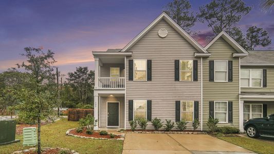 New construction Townhouse house 302 Spencer Circle, Summerville, SC 29485 - photo 0