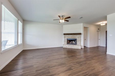 New construction Single-Family house 141 Brae Court, Decatur, TX 76234 Colorado II- photo 7 7